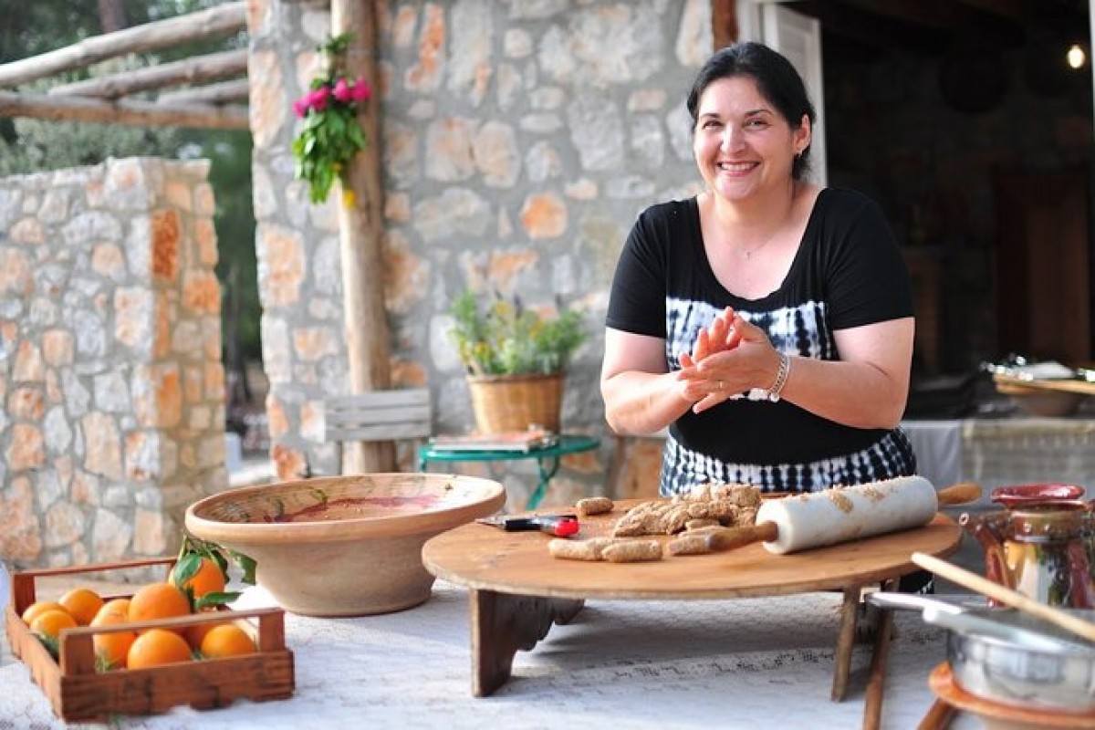 Rhodian Heritage Festival: Authentic 8-Course Meal with Folk Show